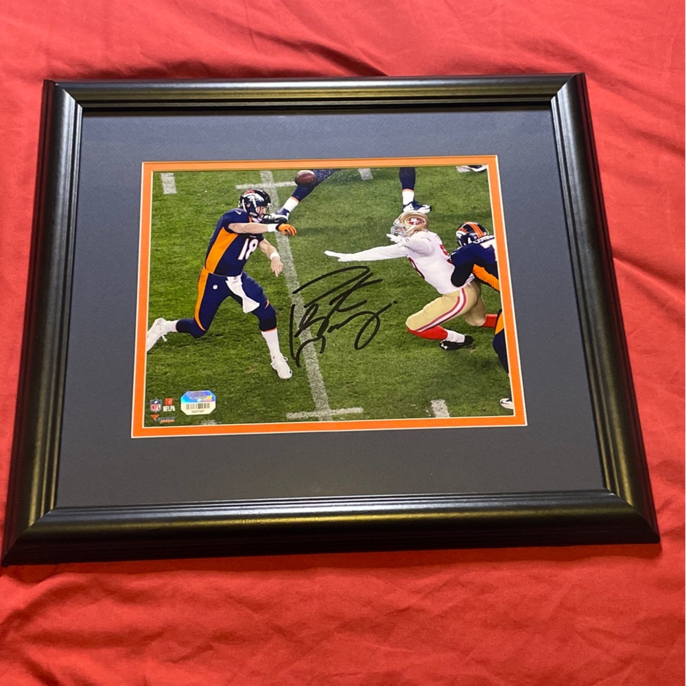 Peyton Manning Denver Broncos Autographed 8" x 10" Framed Throwing Photograph